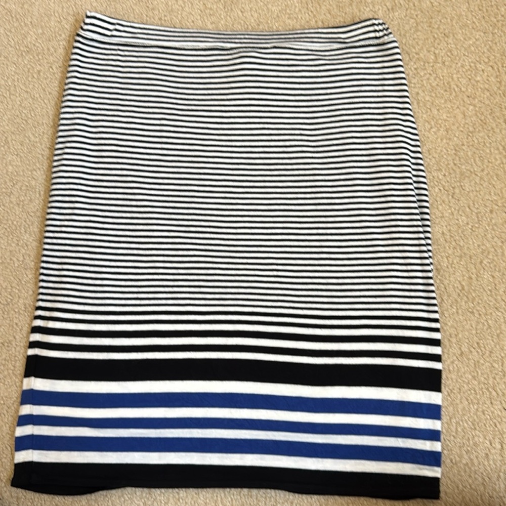 Max Studio mini skirt